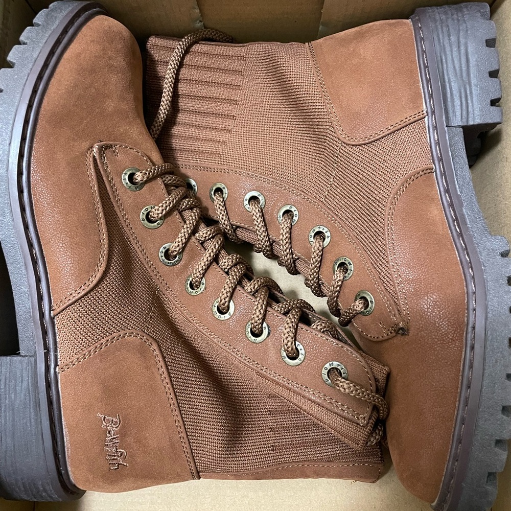 NEW Blowfish Women's Brown Boots